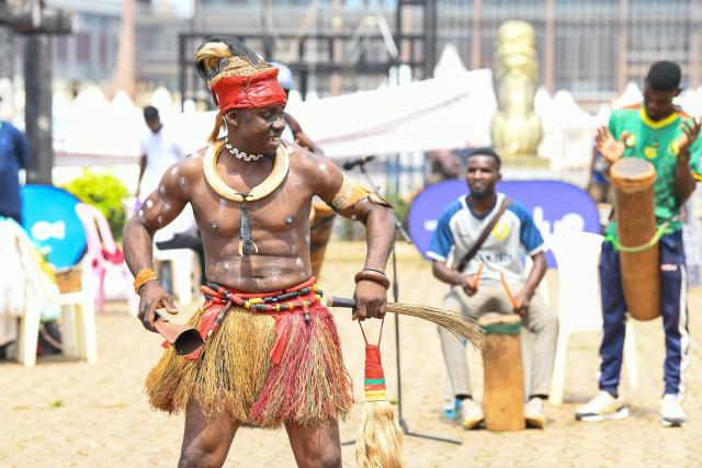 (260125) -- YAOUNDE, Jan. 25, 2026 (Xinhua) -- A man performs traditional dance during a celebration for the World Day for African and Afrodescendant Culture in Yaounde, Cameroon, Jan. 24, 2026. The World Day for African and Afrodescendant Culture was designated by the UNESCO in 2019 and is observed every year on Jan. 24. (Xinhua/Kepseu)