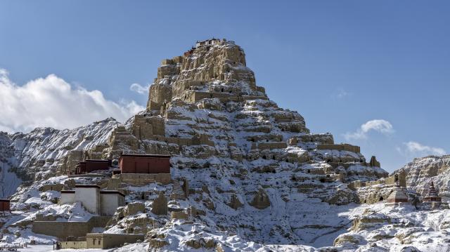 (260125) -- NGARI, Jan. 25, 2026 (Xinhua) -- This aerial drone photo shows the ruins of the Guge Kingdom in Zanda county of Ngari prefecture, southwest China's Xizang Autonomous Region, Jan. 24, 2026. (Photo by Tinzen Tseten/Xinhua)