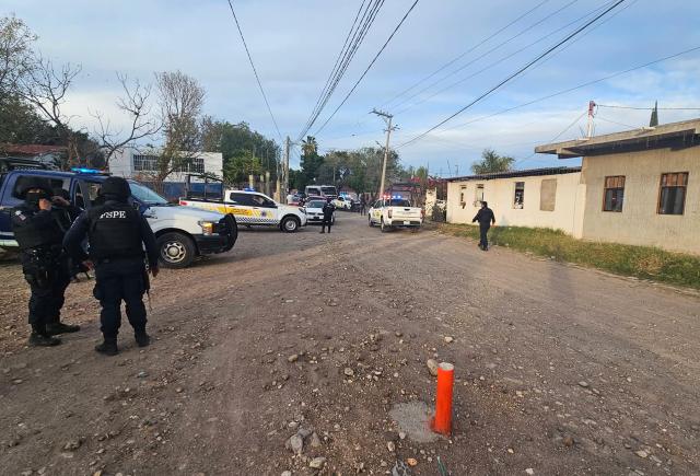(260126) -- MEXICO CITY, Jan. 26, 2026 (Xinhua) -- Security personnel patrol near the soccer field where a shooting occurred in Salamanca, Mexico, on Jan. 25, 2026. Gunmen opened fire during an amateur soccer match in central Mexico on Sunday, killing at least 11 people and wounding 12 others, local authorities said.
   The attack occurred around 5:20 p.m. local time (2320 GMT) at a soccer field in the Loma de Flores community in Salamanca, in the central state of Guanajuato. Witnesses said several armed men arrived in two pickup trucks, got out, and fired indiscriminately at players and spectators. (Xinhua)