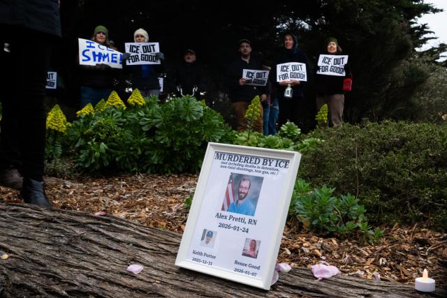 (260126) -- SAN FRANCISCO, Jan. 26, 2026 (Xinhua) -- People attend a candlelight vigil held for Alex Pretti in San Francisco, California, the United States, on Jan. 25, 2026. A Minnesota resident was fatally shot by federal law enforcement agents on Saturday.
   The victim, Alex Jeffrey Pretti, was a 37-year-old intensive care unit nurse and U.S. citizen who lived in Minneapolis, the state's largest city. (Photo by Ziyu Julian Zhu/Xinhua)