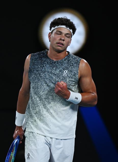 (260126) -- MELBOURNE, Jan. 26, 2026 (Xinhua) -- Ben Shelton reacts during the men's singles 4th round match between Ben Shelton of the United States and Casper Ruud of Norway at the Australian Open tennis tournament in Melbourne, Australia, Jan. 26, 2026. (Photo by Wang Shen/Xinhua)