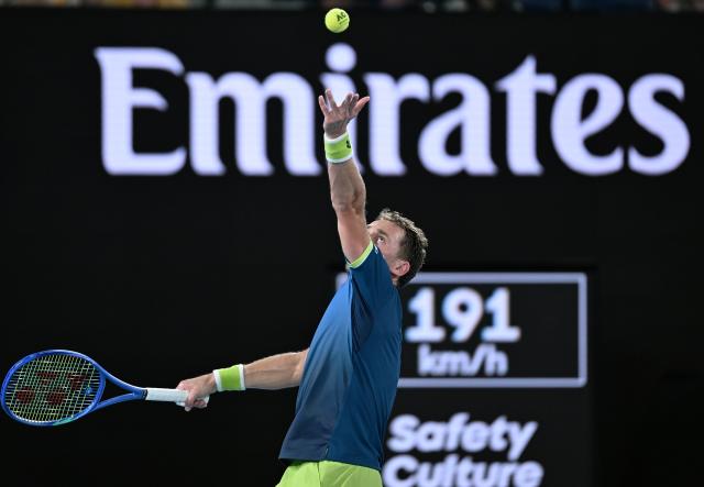 (260126) -- MELBOURNE, Jan. 26, 2026 (Xinhua) -- Casper Ruud serves during the men's singles 4th round match between Ben Shelton of the United States and Casper Ruud of Norway at the Australian Open tennis tournament in Melbourne, Australia, Jan. 26, 2026. (Photo by Wang Shen/Xinhua)