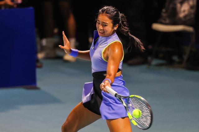 (260126) -- MANILA, Jan. 26, 2026 (Xinhua) -- Alexandra Eala of the Philippines competes during the women's singles round of 32 match between Alina Charaeva of Russia and Alexandra Eala of the Philippines at the WTA Philippine Women's Open in Manila, the Philippines, Jan. 26, 2026. (Xinhua/Rouelle Umali)