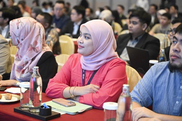 (260127) -- KUALA LUMPUR, Jan. 27, 2026 (Xinhua) -- Guests are pictured during a forum on building a high-level strategic Malaysia-China community with a shared future in Kuala Lumpur, Malaysia, on Jan. 26, 2026. TO GO WITH "Malaysia's open trade policy, partnership with China key to long-term value creation, official says" (Xinhua/Cheng Yiheng)