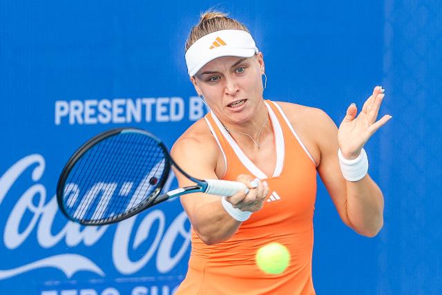 (260128) -- MANILA, Jan. 28, 2026 (Xinhua) -- Yuliia Strodubtseva of Ukraine competes during the women's singles round of 16 match between Solana Sierra of Argentina and Yuliia Starodubtseva of Ukraine at the WTA Philippine Women's Open in Manila, the Philippines, Jan. 28, 2026. (Xinhua/Rouelle Umali)