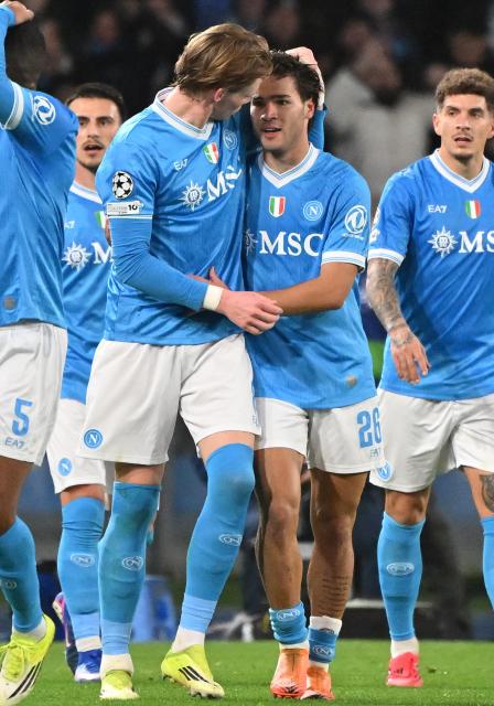 (260129) -- NAPLES, Jan. 29, 2026 (Xinhua) -- Napoli's Antonio Vergara (2nd R) celebrates his goal with his teammates during the UEFA Champions League football match between Napoli and Chelsea in Naples, Italy, Jan. 28, 2025. (Photo by Alberto Lingria/Xinhua)