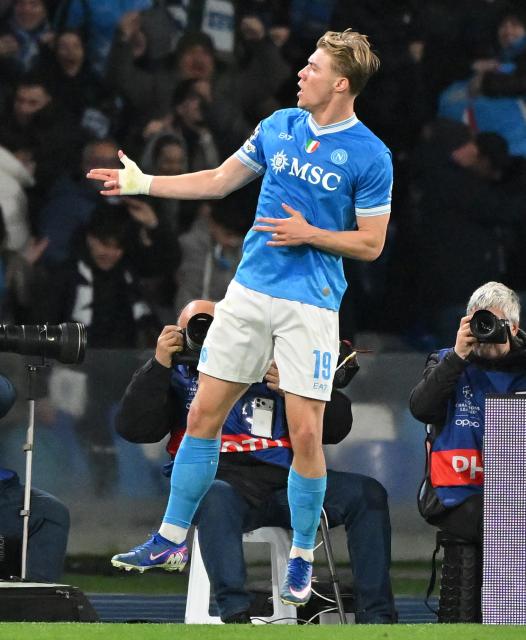 (260129) -- NAPLES, Jan. 29, 2026 (Xinhua) -- Napoli's Rasmus Hojlund celebrates his goal during the UEFA Champions League football match between Napoli and Chelsea in Naples, Italy, Jan. 28, 2025. (Photo by Alberto Lingria/Xinhua)