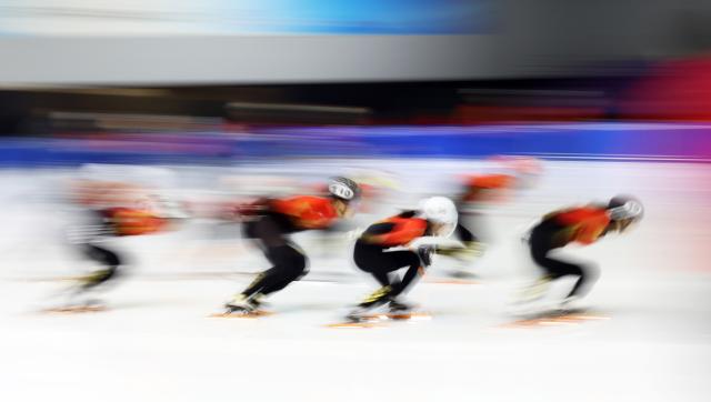 (260129) -- BEIJING, Jan. 29, 2026 (Xinhua) -- Skaters of China's short track speed skating team take part in a training session ahead of the upcoming Milan-Cortina 2026 Winter Olympics in Beijing, China, Jan. 29, 2026. (Xinhua/Li Ming)