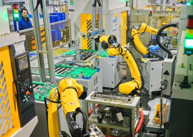 (260129) -- BEIJING, Jan. 29, 2026 (Xinhua) -- A drone photo taken on Jan. 29, 2026 shows a worker operating on a production line of a company in Hengdong County, Hengyang City of central China's Hunan Province. Enterprises across the country are going full steam ahead in production at the end of January, striving for a strong start in the first month of a new year. (Photo by Cao Zhengping/Xinhua)