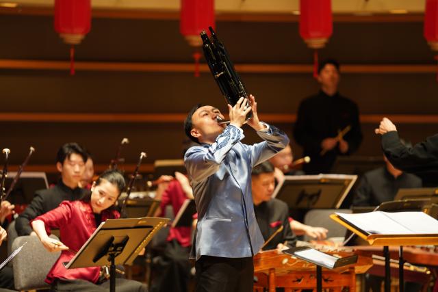(260130) -- PHILADELPHIA, Jan. 30, 2026 (Xinhua) -- Musicians from the Central Conservatory of Music Chinese Orchestra perform during a special Chinese New Year concert at the Kimmel Center's Perelman Theater in Philadelphia, Pennsylvania, the United States, on Jan. 29, 2026. (Xinhua/Zhang Fengguo)
