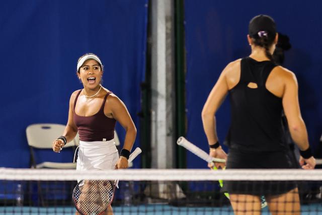(260130) -- MANILA, Jan. 30, 2026 (Xinhua) -- Quinn Gleason/Sabrina Santamaria (L) react during the women's doubles final match between Eudice Chong (China's Hong Kong)/Liang En-Shuo (Chinese Taipei) and Sabrina Santamaria/Quinn Gleason of the United States at the WTA Philippine Women's Open in Manila, the Philippines, Jan. 30, 2026. (Xinhua/Rouelle Umali)