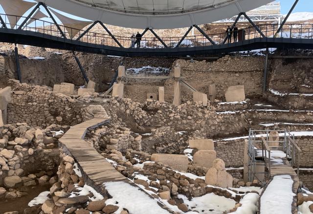 (260130) -- SANLIURFA, Jan. 30, 2026 (Xinhua) -- Tourists visit the Gobeklitepe archeological site in Sanliurfa province, Türkiye, on Jan. 28, 2026. As Türkiye introduces visa-free travel for Chinese citizens, tourism officials in the southeastern province of Sanliurfa are hoping to draw more visitors from China to its rich archaeological sites and ancient cultural landmarks. (Mustafa Kaya/Handout via Xinhua)