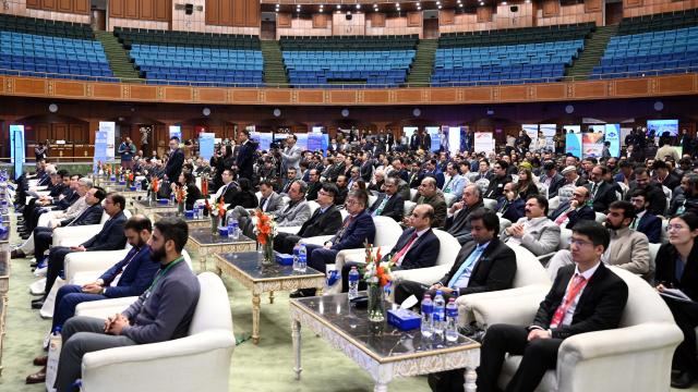 (260131) -- ISLAMABAD, Jan. 31, 2026 (Xinhua) -- Guests attend the Pak-China Mineral Cooperation Forum in Islamabad, capital of Pakistan, Jan. 28, 2026. Themed "Our Shared Prosperity Empowered by Minerals," the forum aimed to promote the in-depth integration of mineral industry chains in both countries. About 900 government officials, mining experts, and business representatives from both countries attended the forum.
   TO GO WITH "China, Pakistan to promote in-depth integration of mineral industry chains" (Xinhua/Ahmad Kamal)