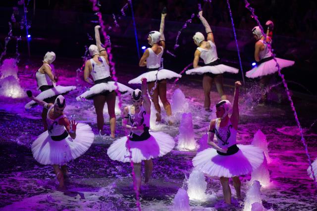 (260131) -- MACAO, Jan. 31, 2026 (Xinhua) -- House of Dancing Water, an aquatic stage production featuring aerial acrobatics and theater technology, is staged in Macao, south China, May 7, 2025.
  TO GO WITH "Feature: A dive into Macao's cultural diversity via award-winning water show" (Xinhua/Cheong Kam Ka)