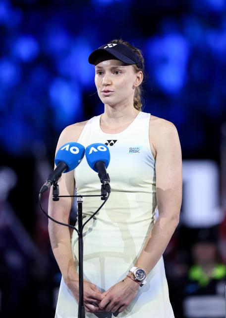 (260131) -- MELBOURNE, Jan. 31, 2026 (Xinhua) -- Elena Rybakina speaks during the awarding ceremony after the women's singles final between Elena Rybakina of Kazakhstan and Aryna Sabalenka of Belarus at the Australian Open tennis tournament in Melbourne, Australia, Jan. 31, 2026. (Xinhua/Ma Ping)