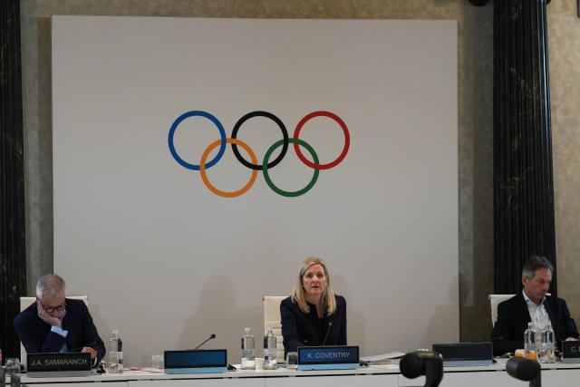 (260131) -- MILAN, Jan. 31, 2026 (Xinhua) -- Kirsty Coventry (C), president of International Olympic Committee (IOC), attends the IOC Executive Board meeting before the 2026 Winter Olympics in Milan, Italy, Jan. 31, 2026. (Antonio Calanni/Pool via Xinhua)