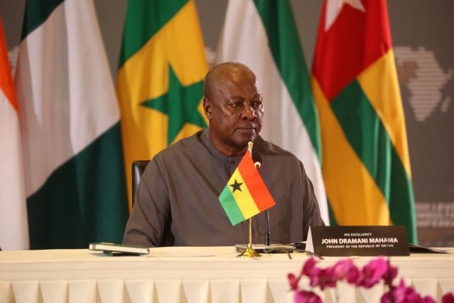 (260201) -- ACCRA, Feb. 1, 2026 (Xinhua) -- Ghanaian President John Dramani Mahama attends the Presidential meeting of the High-Level Consultative Conference on Regional Cooperation and Security in Accra, Ghana, on Jan 30, 2026.
  Ghanaian President John Dramani Mahama on Friday called for a strengthened solidarity in the West Africa and Sahel region to ensure a united front in the fight to subdue terrorism and other acts of violence.
  Mahama said during the opening of the Presidential meeting of the two-day High-Level Consultative Conference on Regional Cooperation and Security in Accra, the Ghanaian capital, that since the issue of terrorism and violent extremism confronts the entire subregion, it is important to fight it together with a united front. (Xinhua/Seth)