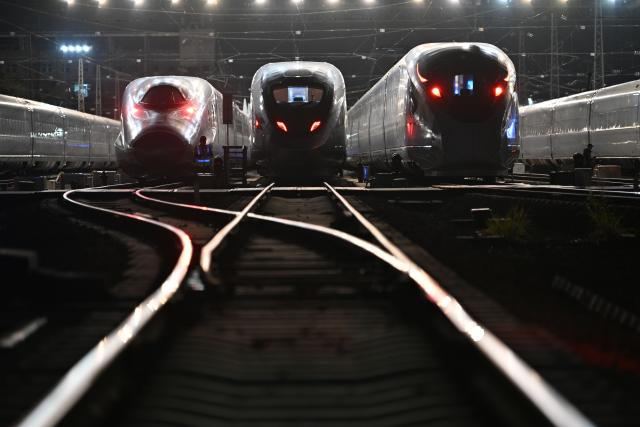 (260201) -- GUANGZHOU, Feb. 1, 2026 (Xinhua) -- This photo taken on Feb. 1, 2026 shows high-speed trains at a maintenance depot in Guangzhou, south China's Guangdong Province.
  High-speed trains across China are getting ready for the country's upcoming annual Spring Festival travel rush, also known as chunyun, which begins on Feb. 2 in 2026. Each year during this peak travel season, millions of people working, studying or living away from their hometowns return home for the Spring Festival, China's most important traditional holiday, forming the world's largest annual human migration. (Xinhua/Deng Hua)