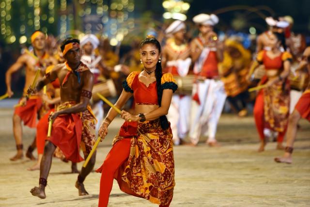 (260201) -- COLOMBO, Feb. 1, 2026 (Xinhua) -- Dancers perform traditional dances during the annual Navam Maha Perahera parade in Colombo, Sri Lanka, Jan. 31, 2026. (Photo by Gayan Sameera/Xinhua)