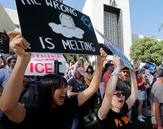 (260201) -- BEIJING, Feb. 1, 2026 (Xinhua) -- People attend a rally against federal immigration enforcement operations and the recent fatal shootings by immigration agents in front of the Burbank City Hall, in Burbank, the United States, Jan. 30, 2026. (Xinhua)