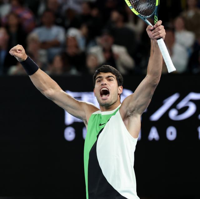 (260201) -- MELBOURNE, Feb. 1, 2026 (Xinhua) -- Carlos Alcaraz celebrates during the men's singles final between Carlos Alcaraz of Spain and Novak Djokovic of Serbia at the Australian Open tennis tournament in Melbourne, Australia, Feb. 1, 2026. (Xinhua/Ma Ping)