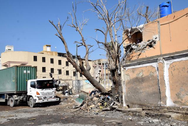 (260201) -- QUETTA, Feb. 1, 2026 (Xinhua) -- A damaged building is seen at the site of an attack in southwest Pakistan's Quetta on Jan. 31, 2026. Pakistani security forces and law enforcement agencies have "successfully thwarted the evil design of terrorists," killing 92 terrorists in the country's southwestern Balochistan province on Saturday, the military said in a statement. (Photo by Asad/Xinhua)