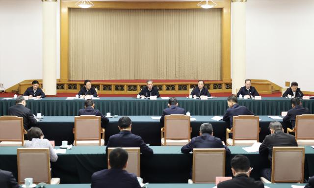 (260202) -- JINAN, Feb. 2, 2026 (Xinhua) -- Chinese Premier Li Qiang, also a member of the Standing Committee of the Political Bureau of the Communist Party of China (CPC) Central Committee, chairs a symposium to solicit opinions and suggestions on the draft government work report and the draft outline of the 15th Five-Year Plan for Economic and Social Development, as well as on the work of the government, in east China's Shandong Province on Feb. 2, 2026. Li made an inspection tour on Monday in east China's Shandong Province. (Xinhua/Huang Jingwen)