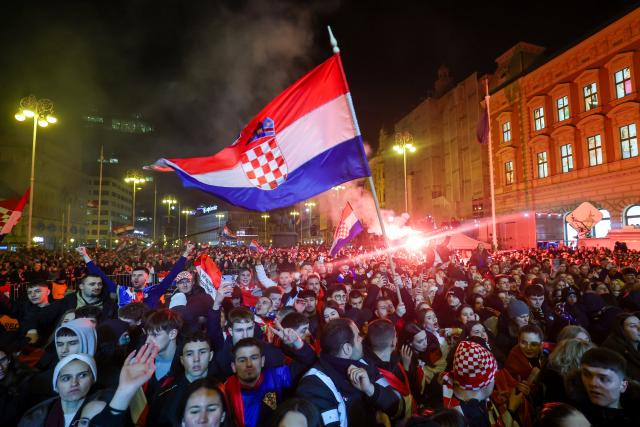 (260203) -- ZAGREB, Feb. 3, 2026 (Xinhua) -- Croatia fans are seen during the ceremonial welcome for the Croatian Handball Team players in Zagreb, Croatia on Feb. 2, 2026. Croatia won the bronze medal at the 2026 EHF European Men's Handball Championship. (Photo by Marko Lukunic/PIXSELL via Xinhua)