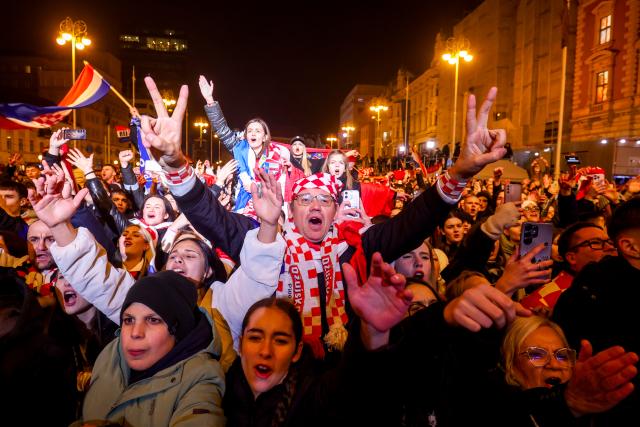 (260203) -- ZAGREB, Feb. 3, 2026 (Xinhua) -- Croatia fans are seen during the ceremonial welcome for the Croatian Handball Team players in Zagreb, Croatia on Feb. 2, 2026. Croatia won the bronze medal at the 2026 EHF European Men's Handball Championship. (Photo by Marko Lukunic/PIXSELL via Xinhua)