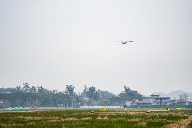 (260203) -- CHONGQING, Feb. 3, 2026 (Xinhua) -- This photo shows the YH-1000S.
  China's YH-1000S, a self-made hybrid unmanned cargo aircraft, the world's first of its kind, has completed its maiden flight in southwest China's Chongqing Municipality, its developer said on Tuesday.
  TO GO WITH "China's hybrid unmanned cargo aircraft completes first flight" (China Academy of Aerospace Aerodynamics/Handout via Xinhua)