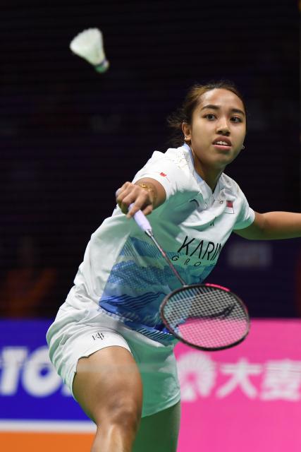 (260203) -- QINGDAO, Feb. 3, 2026 (Xinhua) -- Insyirah Khan of Singapore competes in the women's singles match against Park Ga Eun of South Korea during the Group Z match between Singapore and South Korea at Badminton Asia Team Championships 2026 in Qingdao, east China's Shandong Province, Feb. 3, 2026. (Xinhua/Li Ziheng)