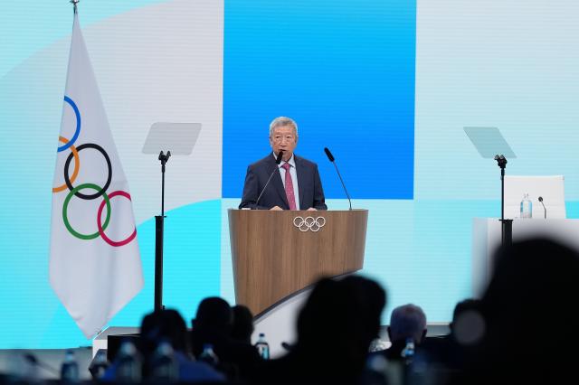 (260203) -- MILAN, Feb. 3, 2026 (Xinhua) -- Ser Miang Ng, International Olympic Committee (IOC) member delivers a speech during the first day of the 145th IOC Session in Milan, Italy, Feb. 3, 2026. (Xinhua/Sun Fei)