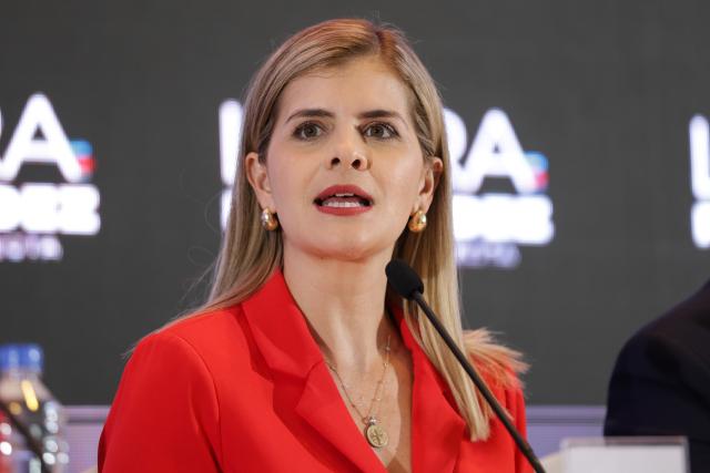 (260203) -- SAN JOSE, Feb. 3, 2026 (Xinhua) -- Costa Rican President-elect Laura Fernandez attends a press conference in San Jose, Costa Rica, Feb. 2, 2026. Laura Fernandez, the candidate from the ruling Sovereign People Party, on Sunday celebrated her victory in the Costa Rican presidential election after securing 48.3 percent of the vote. (Photo by Francisco Canedo/Xinhua)