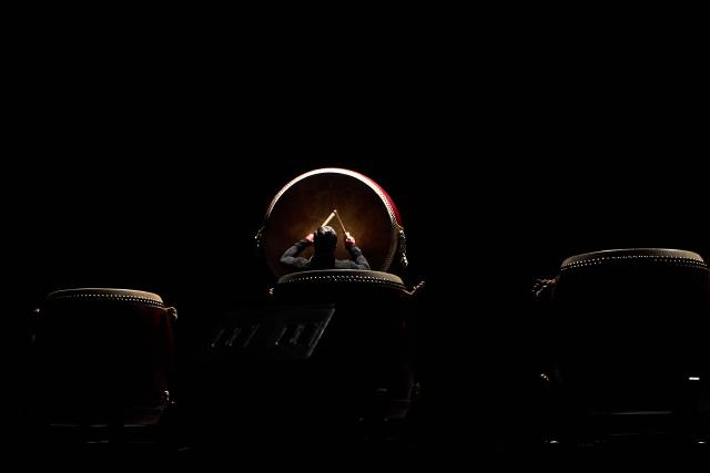 (260203) -- SEVILLE, Feb. 3, 2026 (Xinhua) -- A member of the Shanghai Chinese Orchestra performs during "Colors of China" concert at the Cartuja Center in Seville, Spain, Feb. 2, 2026. With the Chinese New Year of the Horse just over the horizon on Feb. 17, the Shanghai Chinese Orchestra on Monday kicked off a tour of Spain with a concert called "Colors of China" in the southern Spanish city of Seville.
   The concert at the Cartuja Center featured traditional Chinese musical instruments combined with contemporary musical expression, and explored themes of nature, life and emotion through a range of tones and rhythmic structures. The performance attracted a large and enthusiastic local audience in the evening.
   The Shanghai Chinese Orchestra's Spain tour will continue through Feb. 10, with upcoming performances in Salamanca and Valencia. (Xinhua/Meng Dingbo)