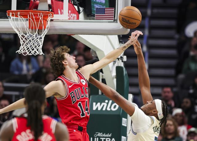 (260204) -- MILWAUKEE, Feb. 4, 2026 (Xinhua) -- Chicago Bulls' Matas Buzelis (L) blocks the shot of Milwaukee Bucks' Myles Turner during the 2025-2026 NBA regular season basketball game between Milwaukee Bucks and Chicago Bulls in Milwaukee, the United States, on Feb. 3, 2026. (Photo by Joel Lerner/Xinhua)
