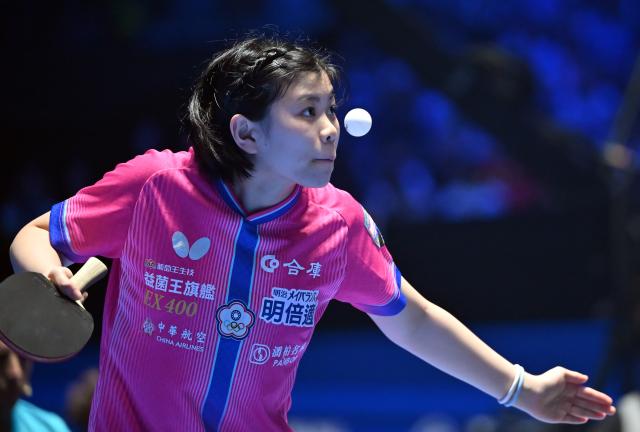 (260204) -- HAIKOU, Feb. 4, 2026 (Xinhua) -- Yeh Yi-Tian serves during the women's singles group match between Sun Yingsha of China and Yeh Yi-Tian of Chinese Taipei at the ITTF-ATTU Asian Cup Haikou 2025 table tennis tournament in Haikou, south China's Hainan Province, Feb. 4, 2026. (Xinhua/Guo Cheng)