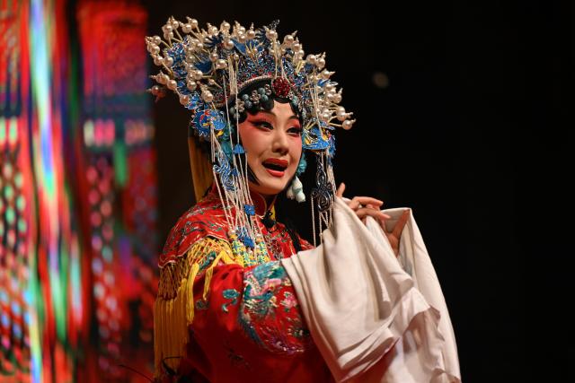 (260204) -- FARWANIYA GOVERNORATE, Feb. 4, 2026 (Xinhua) -- A Chinese artist performs Qin Opera during the "Happy Chinese New Year" celebrations in Farwaniya Governorate, Kuwait, Feb. 3, 2026. (Photo by Asad/Xinhua)
