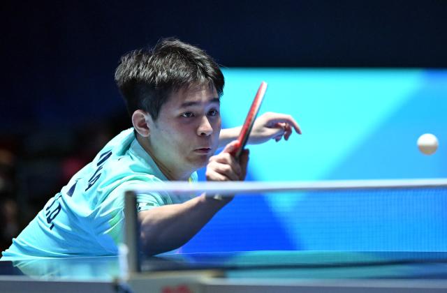 (260204) -- HAIKOU, Feb. 4, 2026 (Xinhua) -- Lin Shidong hits a return during the men's singles group match between Lin Shidong of China and Snehit Suravajjula of India at the ITTF-ATTU Asian Cup Haikou 2026 table tennis tournament in Haikou, south China's Hainan Province, Feb. 4, 2026. (Xinhua/Guo Cheng)