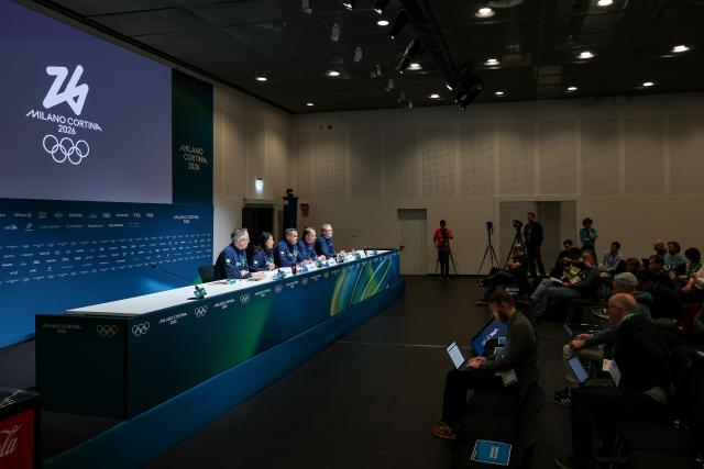 (260205) -- MILAN, Feb. 5, 2026 (Xinhua) -- World Anti-Doping Agency (WADA) Head of Media Relations James Fitzgerald (1st L), WADA President Witold Banka (3rd L), WADA Vice-President Yang Yang (2nd L), WADA Director General Olivier Niggli (4th L) and Chair of WADA's Independent Observer team Thomas Capdevielle (5th L) attend a press conference at the main press center of the Milan-Cortina 2026 Olympic Winter Games, in Milan, Italy, on Feb. 5, 2026. (Xinhua/Zhang Cheng)