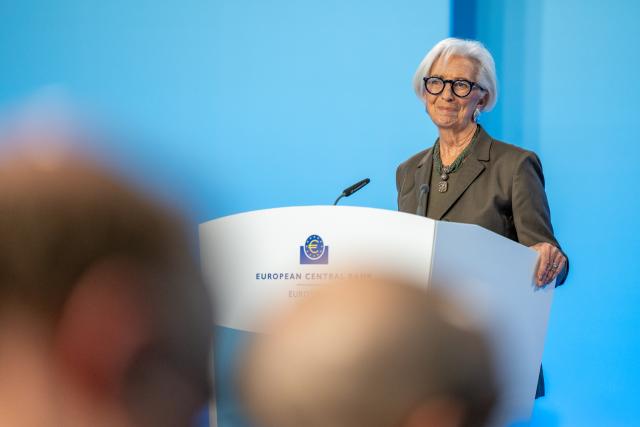 (260205) -- FRANKFURT, Feb. 5, 2026 (Xinhua) -- European Central Bank (ECB) President Christine Lagarde attends a press conference in Frankfurt, Germany, on Feb. 5, 2026. The ECB on Thursday decided to leave key interest rates unchanged at its first monetary policy meeting of 2026, marking the fifth consecutive hold since July 2025. (ECB/Handout via Xinhua)