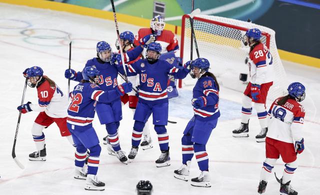 (260205) -- MILAN, Feb. 5, 2026 (Xinhua) -- Joy Dunne (3rd R) of the United States celebrates with her teammates after scoring a goal during the ice hockey Women's Preliminary Round Group A match between the United States and the Czech Republic at the Milan-Cortina 2026 Olympic Winter Games in Milan, Italy, Feb. 5, 2026. (Xinhua/Wang Kaiyan)
