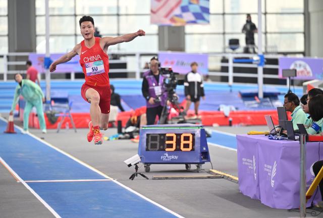 (260206) -- TIANJIN, Feb. 6, 2026 (Xinhua) -- China's Su Wen competes during the men's triple jump final at the 12th Asian Indoor Athletics Championships 2026 in Tianjin, north China, Feb. 6, 2026. (Xinhua/Li Ran)