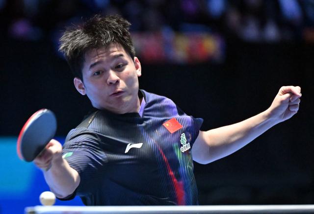 (260206) -- HAIKOU, Feb. 6, 2026 (Xinhua) -- Lin Shidong hits a return during the men's singles group match between Lin Shidong of China and Abdulaziz Bu Shulaybi of Saudi Arabia at the ITTF-ATTU Asian Cup Haikou 2026 table tennis tournament in Haikou, south China's Hainan Province, Feb. 6, 2026. (Xinhua/Guo Cheng)