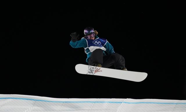 (260206) -- LIVIGNO, Feb. 6, 2026 (Xinhua) -- Rene Rinnekangas of Finland competes during the Snowboard Men's Big Air qualification of the Milan-Cortina 2026 Olympic Winter Games in Livigno, Italy, Feb. 5, 2026. (Xinhua/Wu Huiwo)