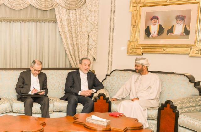 (260206) -- MUSCAT, Feb. 6, 2026 (Xinhua) -- Omani Foreign Minister Sayyid Badr bin Hamad bin Hamood Albusaidi (R) meets with Iranian Foreign Minister Seyed Abbas Araghchi (C) in Muscat, Oman, Feb. 6, 2026. Oman's Foreign Ministry said on Friday that the ongoing indirect talks between Iranian and U.S. delegations in Muscat are focused on preparing the ground for the resumption of diplomatic and technical negotiations on the Iranian nuclear issues. (Xinhua)