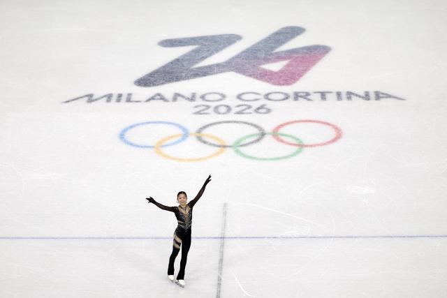 (260206) -- MILAN, Feb. 6, 2026 (Xinhua) -- Zhang Ruiyang of China performs during the women single skating short program of the figure skating team event of the Milan-Cortina 2026 Olympic Winter Games in Milan, Italy, Feb. 6, 2026. (Xinhua/Chen Yichen)