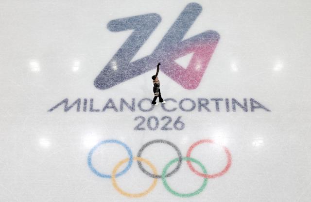 (260206) -- MILAN, Feb. 6, 2026 (Xinhua) -- Zhang Ruiyang of China performs during the women single skating short program of the figure skating team event of the Milan-Cortina 2026 Olympic Winter Games in Milan, Italy, Feb. 6, 2026. (Xinhua/Li Ming)