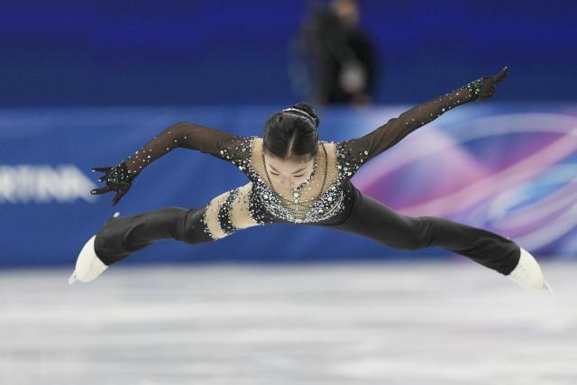 (260206) -- MILAN, Feb. 6, 2026 (Xinhua) -- Zhang Ruiyang of China performs during the women single skating short program of the figure skating team event of the Milan-Cortina 2026 Olympic Winter Games in Milan, Italy, Feb. 6, 2026. (Xinhua/Cheng Min)