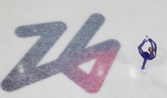 (260206) -- MILAN, Feb. 6, 2026 (Xinhua) -- Lorine Schild of France performs during the women single skating short program of the figure skating team event of the Milan-Cortina 2026 Olympic Winter Games in Milan, Italy, Feb. 6, 2026. (Xinhua/Li Ming)