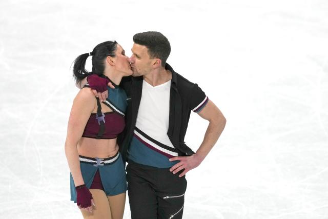 (260206) -- MILAN, Feb. 6, 2026 (Xinhua) -- Charlene Guignard (L)/Marco Fabbri of Italy perform during the figure skating team event ice dance rhythm dance of the Milan-Cortina 2026 Olympic Winter Games in Milan, Italy, Feb. 6, 2026. (Xinhua/Xue Yuge)